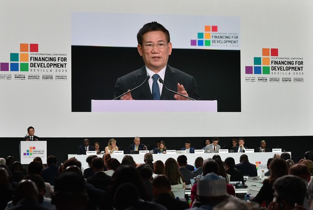 Viet Nam stresses urgency of revitalizing int'l development cooperation- Ảnh 1.