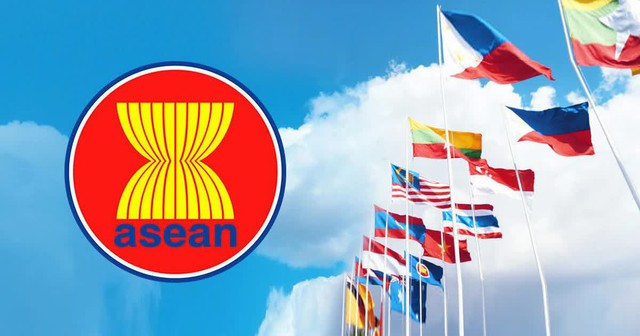Viet Nam upholds solidarity, responsibility during 30-year ASEAN membership- Ảnh 1.