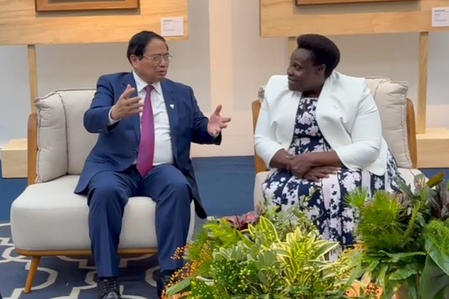 Prime Minister meets foreign leaders on sidelines of 17th BRICS Summit- Ảnh 4. Prime Minister meets foreign leaders on sidelines of 17th BRICS Summit- Ảnh 4.