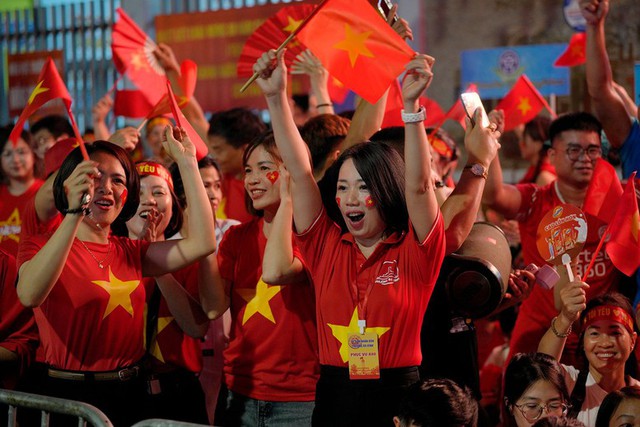 Gov't presents cash gift to Vietnamese people on National Day- Ảnh 1. Gov't presents cash gift to Vietnamese people on National Day- Ảnh 1.