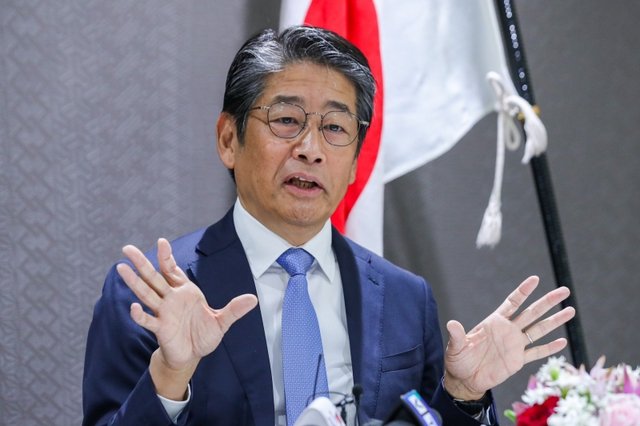 Japan vows to back Viet Nam's development path- Ảnh 1.