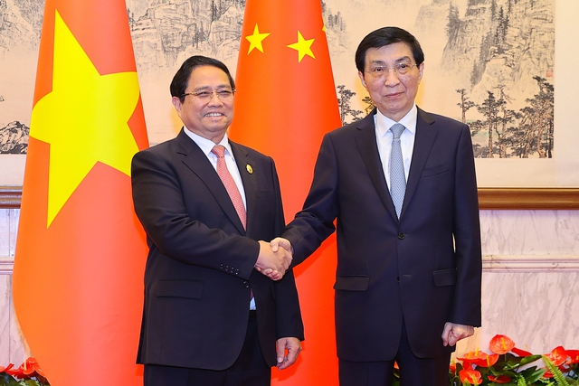 Prime Minister Pham Minh Chinh meets world leaders on SCO Summit 2025 sidelines- Ảnh 5. Prime Minister Pham Minh Chinh meets world leaders on SCO Summit 2025 sidelines- Ảnh 5.