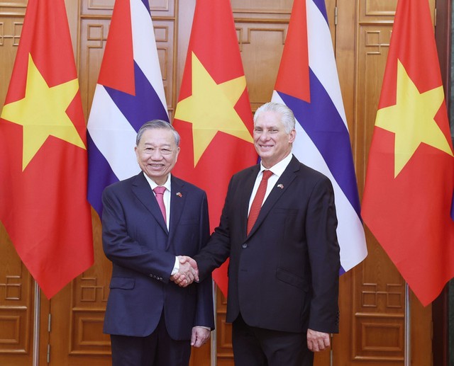 Party chief affirms Viet Nam's call for ending unilateral embargoes and sanctions against Cuba- Ảnh 1. Party chief affirms Viet Nam's call for ending unilateral embargoes and sanctions against Cuba- Ảnh 1.