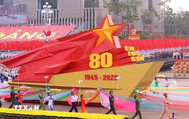 Viet Nam holds grand ceremony to mark 80th National Day- Ảnh 17. Viet Nam holds grand ceremony to mark 80th National Day- Ảnh 17.