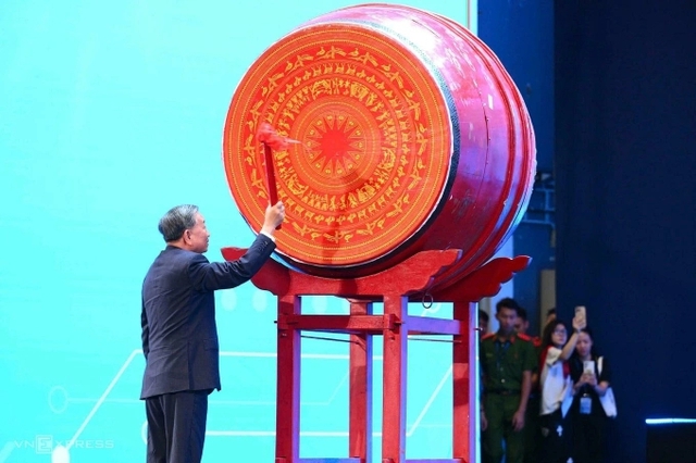 Party chief outlines key tasks for building a modern education system- Ảnh 2.