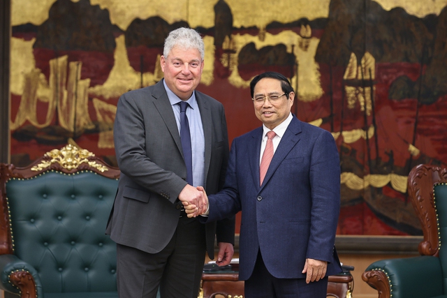 Prime Minister receives ASML Senior Vice President Eduard Stiphout- Ảnh 1.