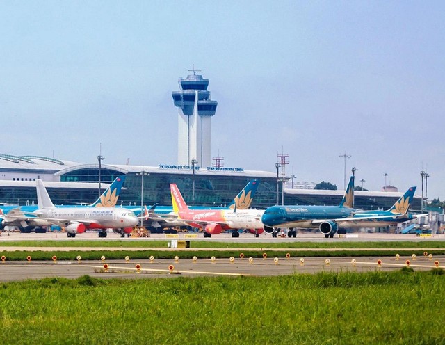 Tan Son Nhat Int’l Airport among world's 50 most connected airports in 2025- Ảnh 1.