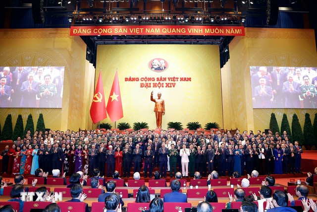 14th National Party Congress adopts Resolution- Ảnh 1. 14th National Party Congress adopts Resolution- Ảnh 1.