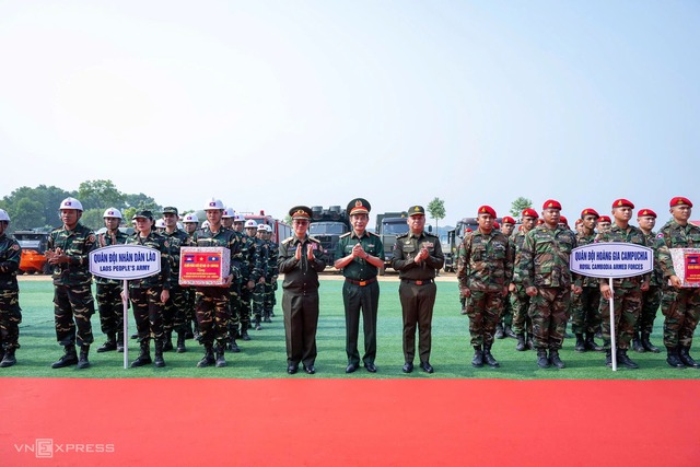 Viet Nam, Laos, Cambodia hold joint civil defense exercise- Ảnh 1.