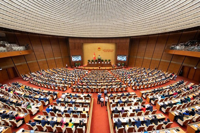 Second session of 16th National Assembly opens in Ha Noi - Ảnh 1.