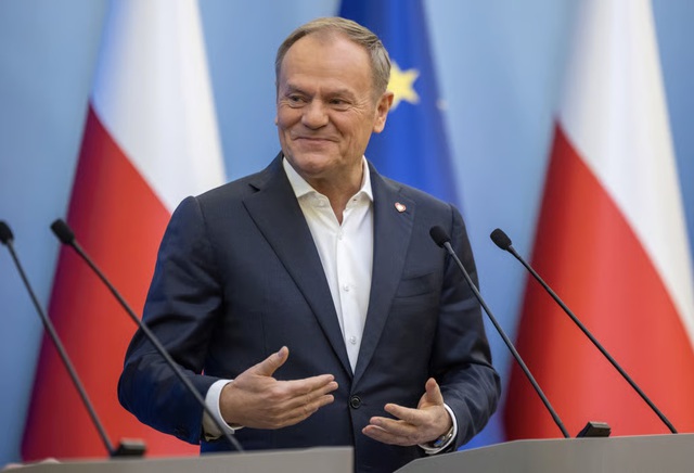 Poland's Prime Minister Donald Tusk to visit Viet Nam this week- Ảnh 1.