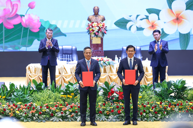 Viet Nam, Laos target US$10 bln in bilateral trade by 2030 - Ảnh 2.