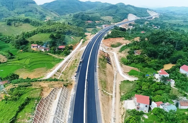 Viet Nam to have nearly 9,000 km of expressways by 2050- Ảnh 1.