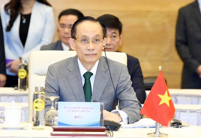 Viet Nam, China hold first “3+3” ministerial strategic dialogue- Ảnh 2.