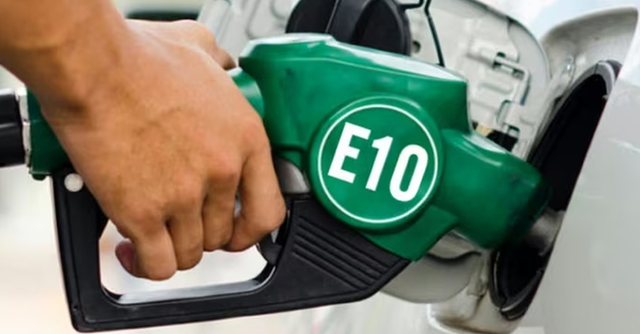 Viet Nam set to roll out E10 biofuel from April amid global energy uncertainty- Ảnh 1.