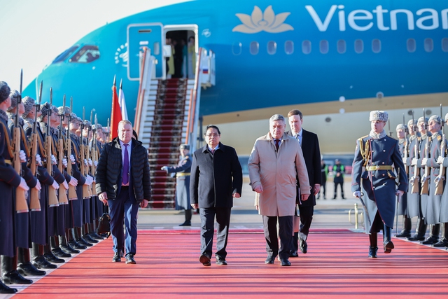 Prime Minister Pham Minh Chinh starts four-day official visit to Russia- Ảnh 2.