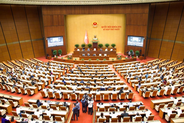 National Assembly temporarily removes fuel taxes through June - Ảnh 1.