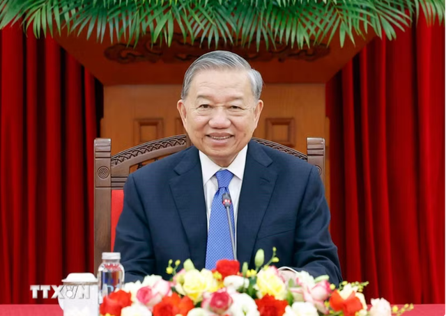 Party, State leader To Lam holds phone call with Japanese Prime Minister - Ảnh 1. Party, State leader To Lam holds phone call with Japanese Prime Minister - Ảnh 1.