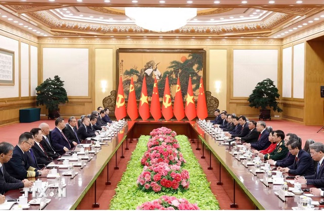 Viet Nam, China issue joint statement on deepening Comprehensive Strategic Cooperative Partnership in new era- Ảnh 1.