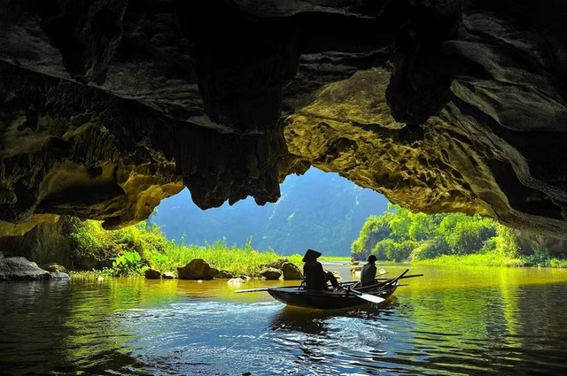 Gov't targets to transform Trang An- Tam Coc – Bich Dong scenic complex into global tourism hub- Ảnh 1.