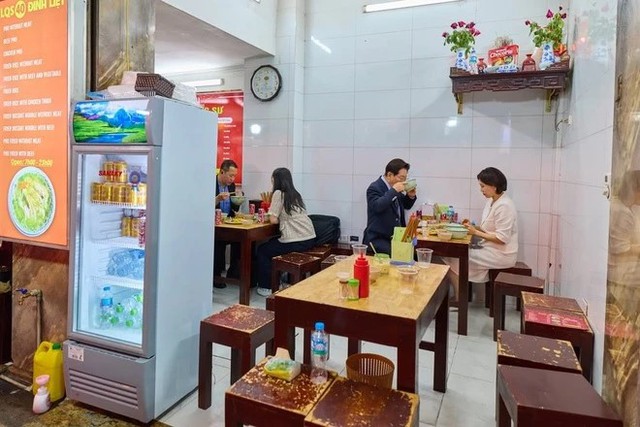 South Korean President Lee Jae Myung, spouse enjoy Ha Noi cuisines- Ảnh 6.