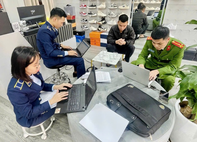 Viet Nam imposes tough punishment on intellectual property infringements- Ảnh 1.