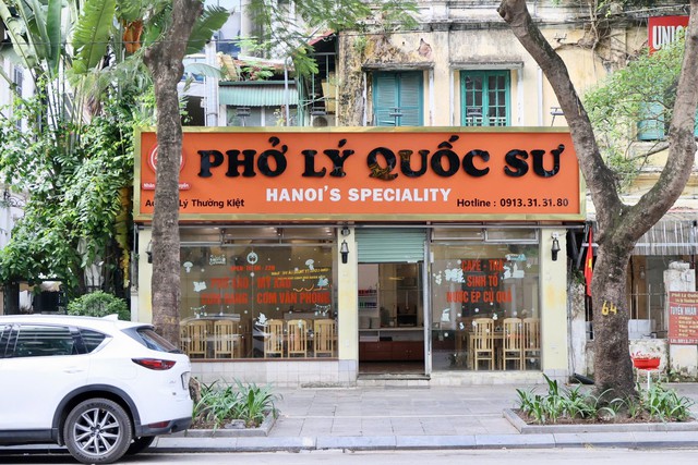 Ha Noi: Local pavements cleared in urban order crackdown- Ảnh 7. Ha Noi: Local pavements cleared in urban order crackdown- Ảnh 7.