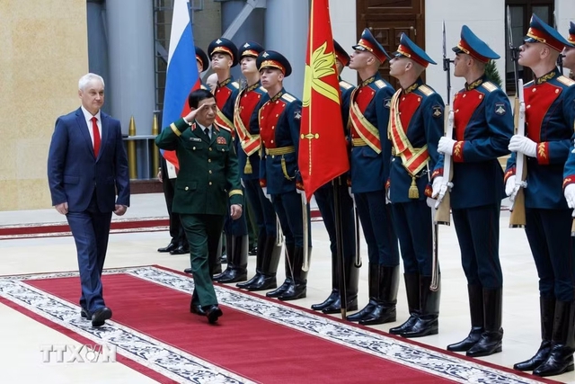 Viet Nam, Russia boost defense cooperation - Ảnh 2. Viet Nam, Russia boost defense cooperation - Ảnh 2.