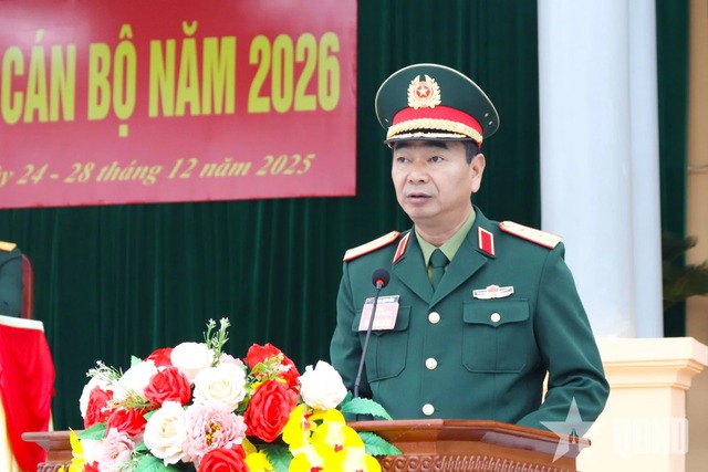 Lieutenant General Truong Manh Dung appointed Deputy Chief of General Staff of Viet Nam People's Army- Ảnh 1. Lieutenant General Truong Manh Dung appointed Deputy Chief of General Staff of Viet Nam People's Army- Ảnh 1.