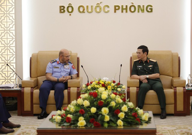 Deputy PM, Defense Minister hosts Undersecretary of UAE Ministry of Defense- Ảnh 1.