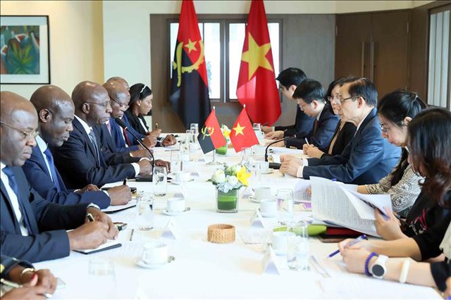 Vietnamese, Angolan Foreign Ministers hold talks in Ha Noi- Ảnh 2.