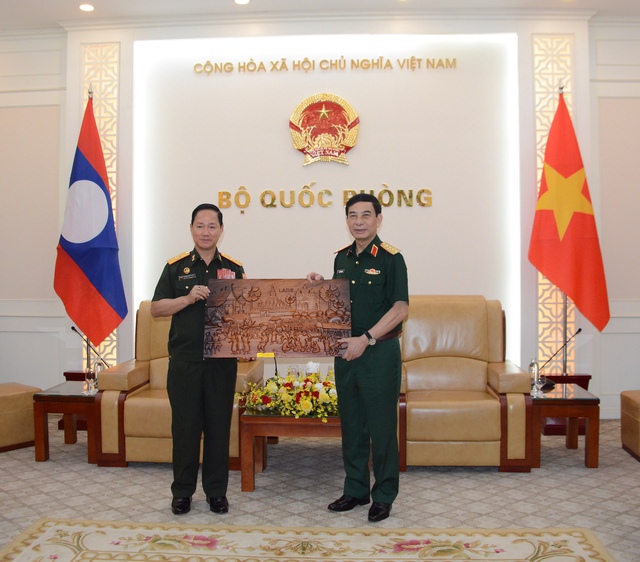 Viet Nam invites Laos to participate in 3rd International Defense Expo- Ảnh 1. Viet Nam invites Laos to participate in 3rd International Defense Expo- Ảnh 1.