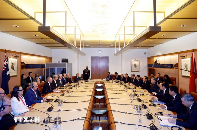 Top leader To Lam holds summit meeting with Australian Prime Minister in Canberra - Ảnh 1.