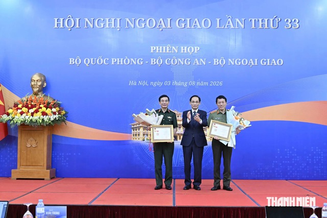 Three ministries strengthen coordination to advance diplomatic tasks in new era- Ảnh 1.