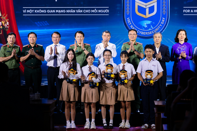 Prime Minister outlines five priorities for stronger cybersecurity- Ảnh 1.