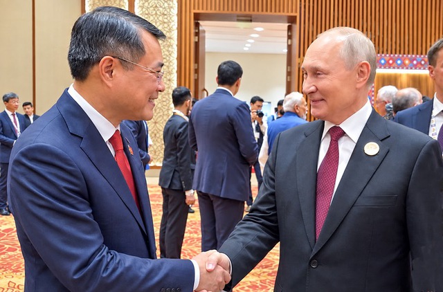 Prime Minister Le Minh Hung meets with foreign leaders in New Delhi- Ảnh 1.