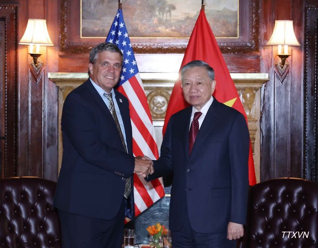 Viet Nam seeks USTDA support for strategic projects- Ảnh 1.