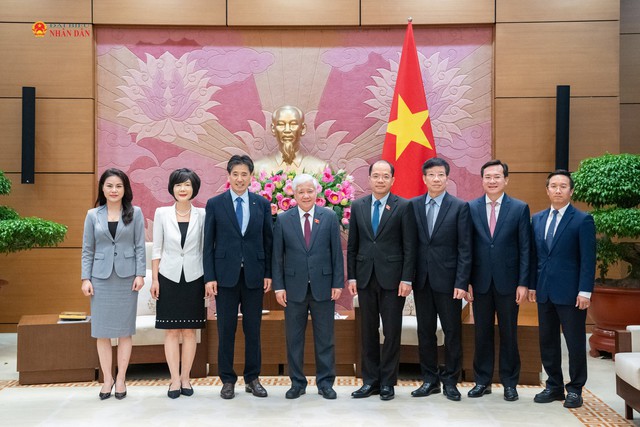 NA Standing Vice Chairman receives KOVECA delegation- Ảnh 2.