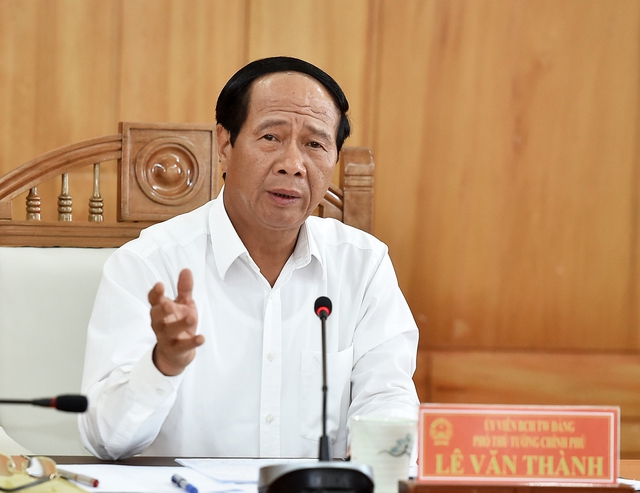 Phó Thủ tướng Lê Văn Thành kiểm tra thực địa các tuyến cao tốc sẽ thông xe trong năm 2022 - Ảnh 12.