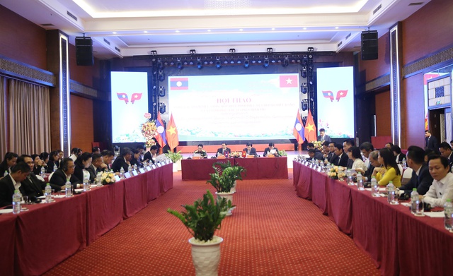 Văn phòng Chính phủ Việt Nam và Văn phòng Phủ Thủ tướng Lào trao đổi kinh nghiệm tham mưu, tổng hợp - Ảnh 1.