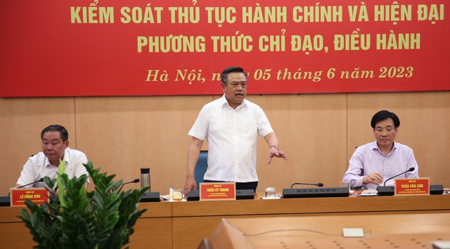 Hà Nội: Nỗ lực cải cách thủ tục hành chính để người dân được thuận lợi nhất - Ảnh 3.