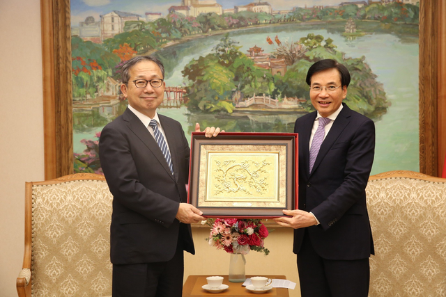 Đại sứ Nhật Bản: Luôn quan tâm để quan hệ Việt Nam - Nhật Bản tiếp tục phát triển- Ảnh 1.