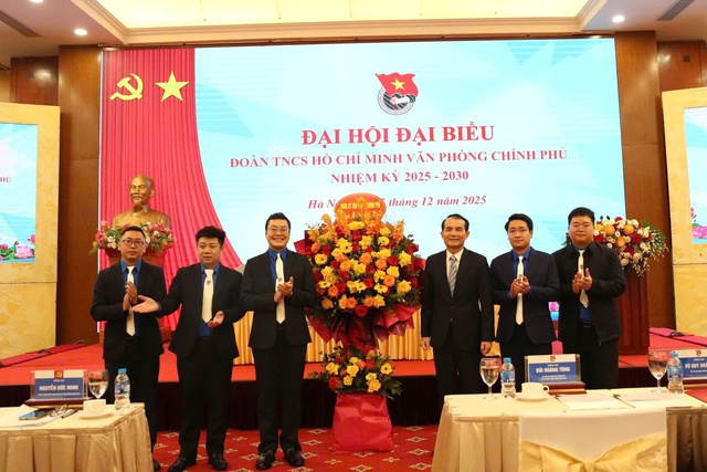 Thanh niên VPCP: Phát huy tinh thần ‘Xung kích - Sáng tạo - Đổi mới - Chuyên nghiệp - Hiệu quả’- Ảnh 2. Thanh niên VPCP: Phát huy tinh thần ‘Xung kích - Sáng tạo - Đổi mới - Chuyên nghiệp - Hiệu quả’- Ảnh 2.