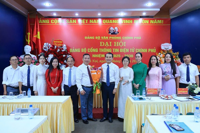 Đại hội Đảng bộ Cổng TTĐT Chính phủ: Đoàn kết, kỷ cương, trách nhiệm, chuyên nghiệp và hiệu quả- Ảnh 3. Đại hội Đảng bộ Cổng TTĐT Chính phủ: Đoàn kết, kỷ cương, trách nhiệm, chuyên nghiệp và hiệu quả- Ảnh 3.