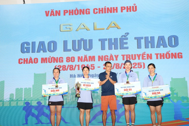 Sôi nổi hoạt động giao lưu thể thao chào mừng 80 năm Văn phòng Chính phủ- Ảnh 15.