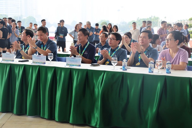 Giao lưu thể thao chào mừng 80 năm Ngày truyền thống Văn phòng Chính phủ- Ảnh 2. Giao lưu thể thao chào mừng 80 năm Ngày truyền thống Văn phòng Chính phủ- Ảnh 2.
