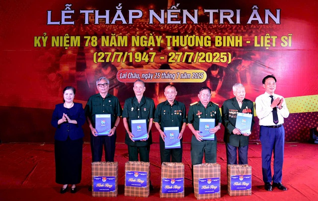 Đoàn Thanh niên Chính phủ tri ân kỷ niệm 78 năm ngày Thương binh - Liệt sĩ- Ảnh 2. Đoàn Thanh niên Chính phủ tri ân kỷ niệm 78 năm ngày Thương binh - Liệt sĩ- Ảnh 2.