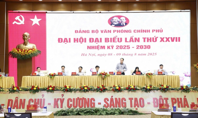 Phát huy tinh thần trách nhiệm, thẳng thắn, góp phần vào thành công của Đại hội- Ảnh 2. Phát huy tinh thần trách nhiệm, thẳng thắn, góp phần vào thành công của Đại hội- Ảnh 2.