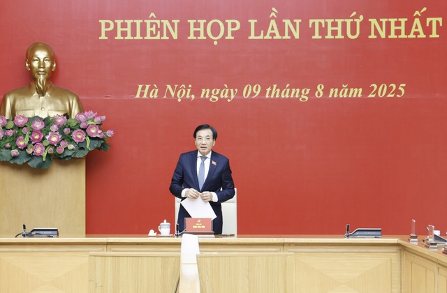 Đồng chí Trần Văn Sơn được bầu làm Bí thư Đảng ủy Văn phòng Chính phủ, nhiệm kỳ 2025-2030- Ảnh 1. Đồng chí Trần Văn Sơn được bầu làm Bí thư Đảng ủy Văn phòng Chính phủ, nhiệm kỳ 2025-2030- Ảnh 1.