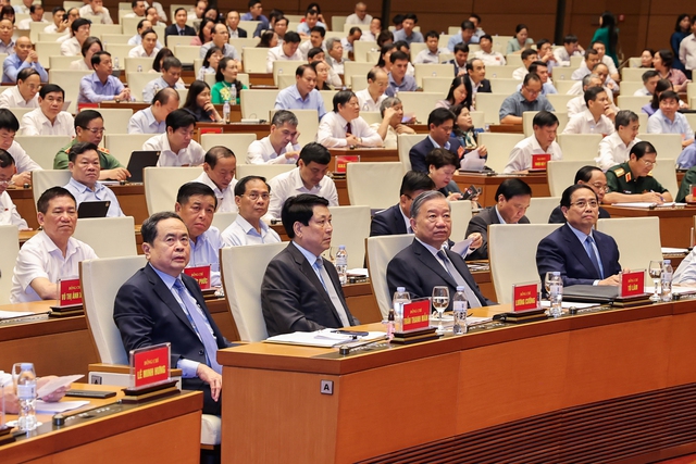 Triển khai quyết liệt, đồng bộ 4 Nghị quyết: Xung lực mạnh mẽ cho đất nước bứt phá- Ảnh 1.